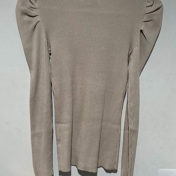 FASHION NOVA BEIGE SWEATER SIZE SMALL. NWT!! #22 - Picture 2 of 3